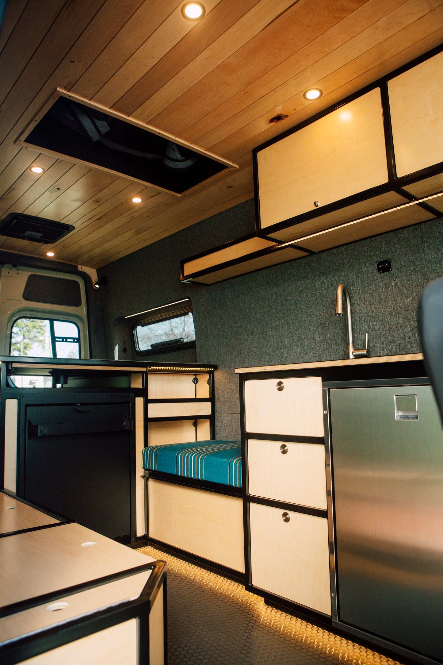 AWD 2024 Mercedes-Benz Sprinter 170wb
