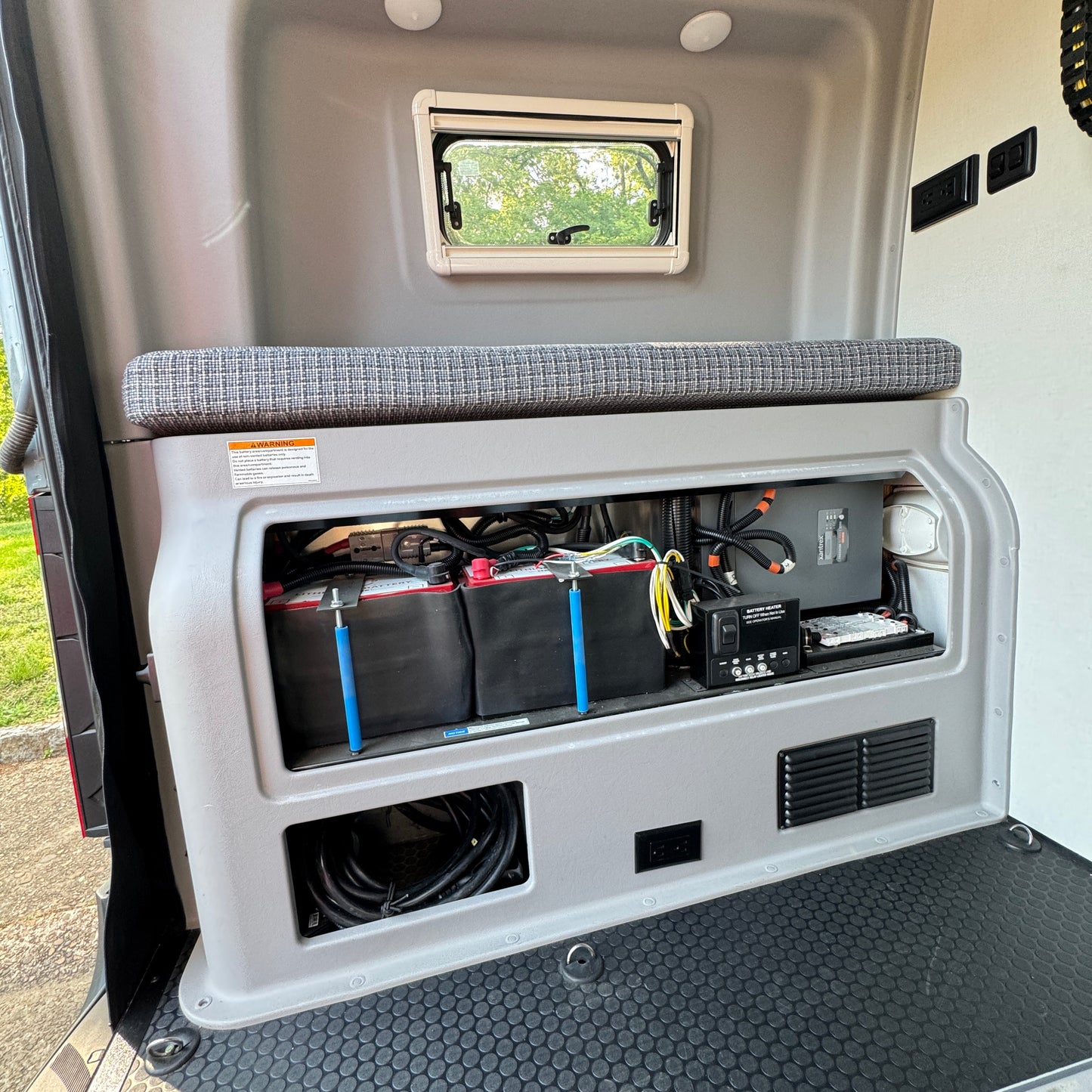 2022 Winnebago Revel 4x4